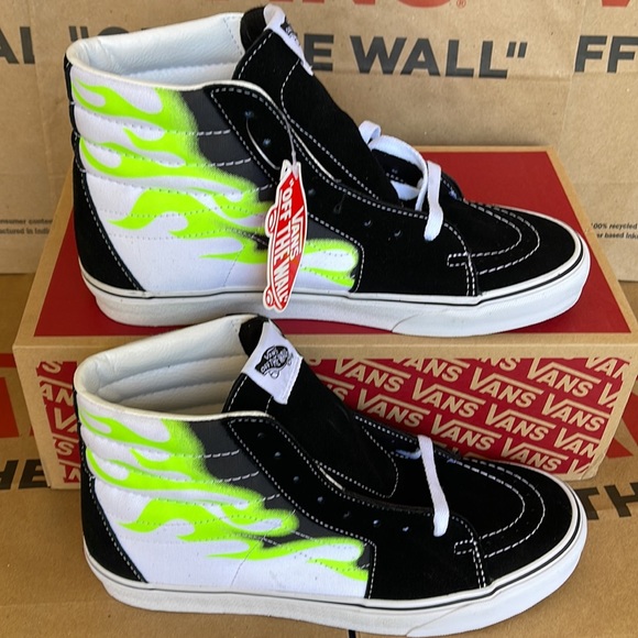 Vans Sk8-Hi Flame Black/True White Men’s sneakers - Picture 2 of 16